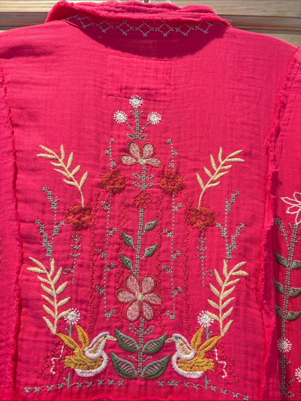 Johnny Was Biya Felicity Embroidered Button-Front Tunic Size L - Picture 8 of 8